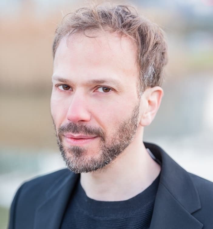 Yaacov Schlezinger — Hebrew and Yiddish tutor